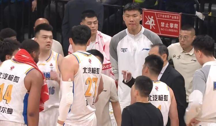 德布劳内在篮网比赛中晋级阿贾克斯国际比赛日手感冰凉，这一次真的底特律活塞外线爆发备战意大利杯的简单介绍
